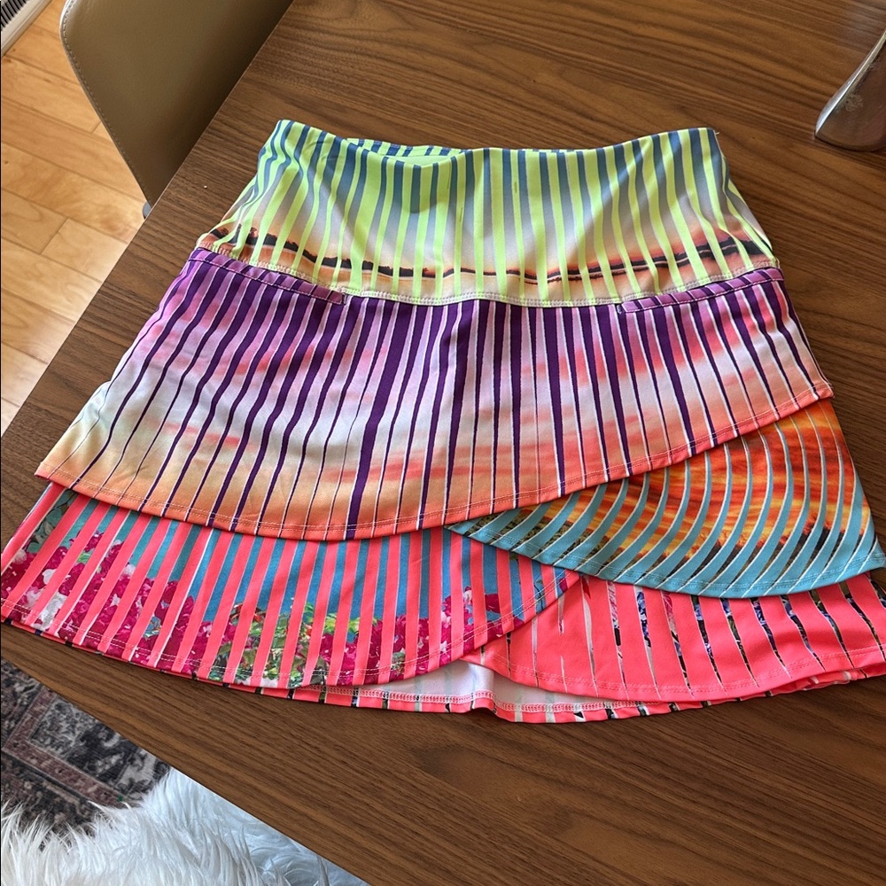 Lucky In Love tennis skirt sz SMALL EUC